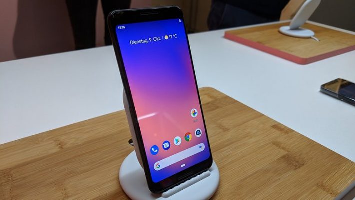 Google Pixel 3 with pixel stand