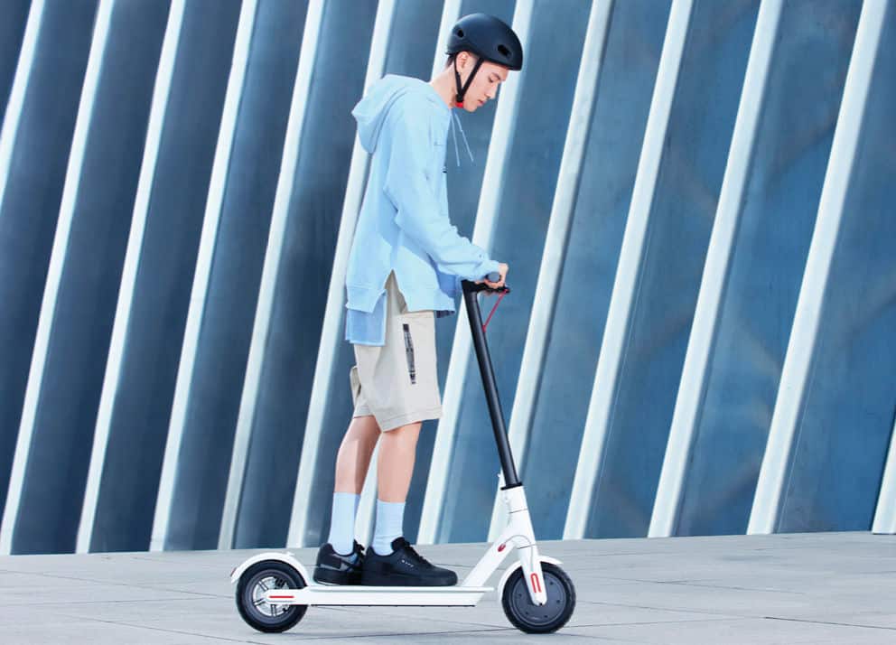 Xiaomi mi electric scooter 1s announced in China with 30km battery life