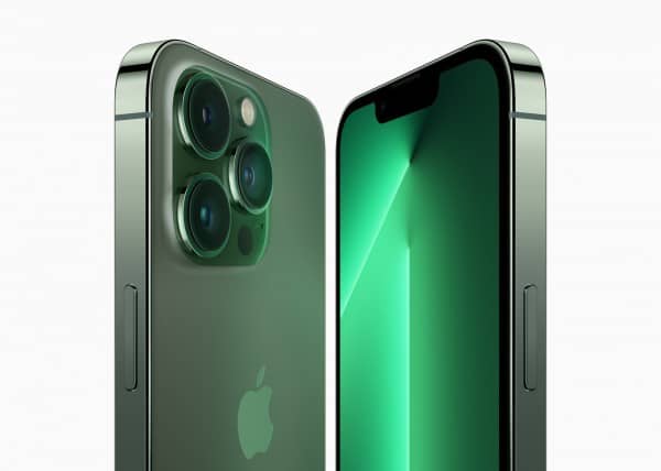 iPhone 13 Pro in alpine green
